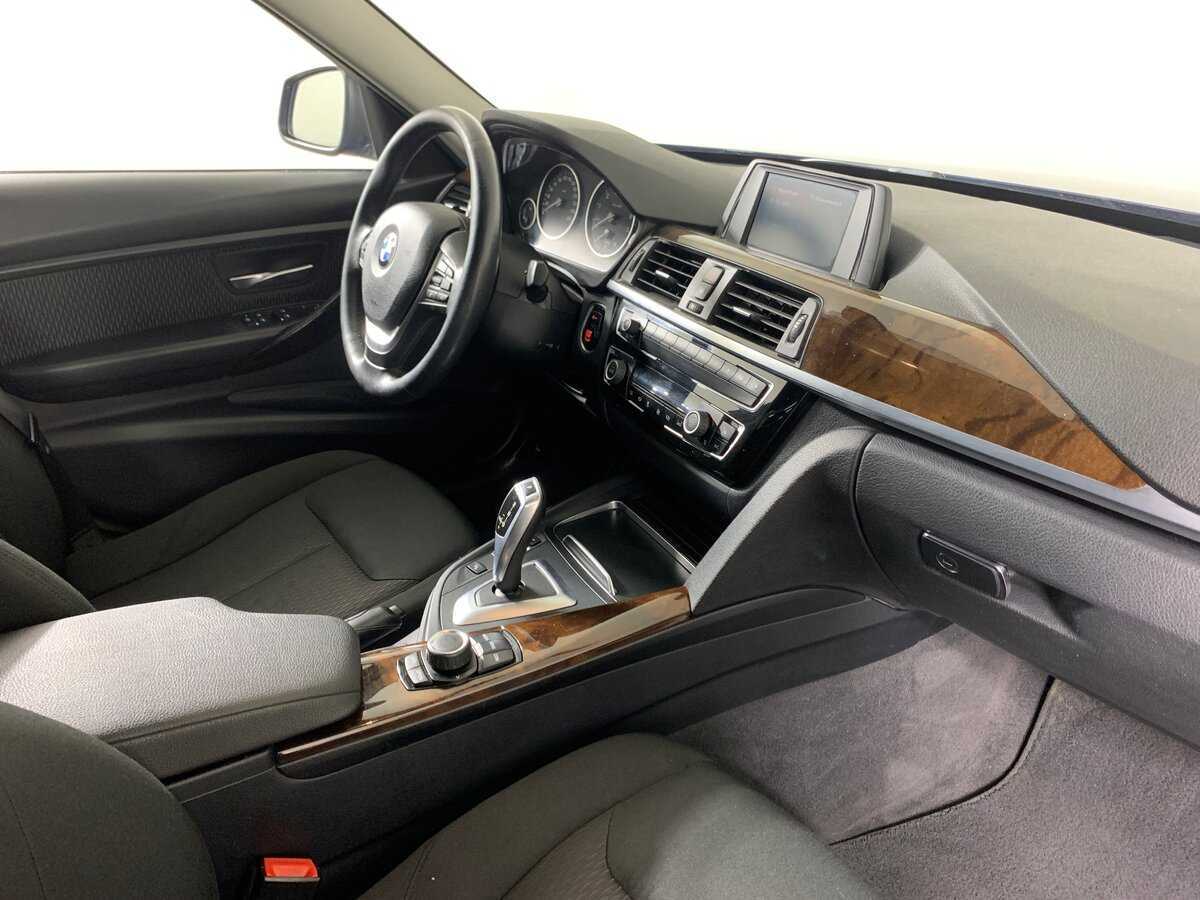 Купить BMW 3 серии, 2017, 205 019 км.. Фото: #10