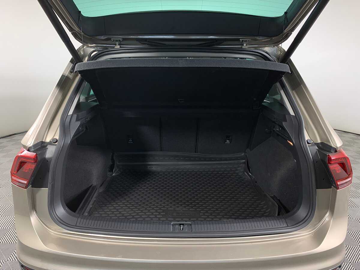 Купить Volkswagen Tiguan, 2019, 90 506 км.. Фото: #19