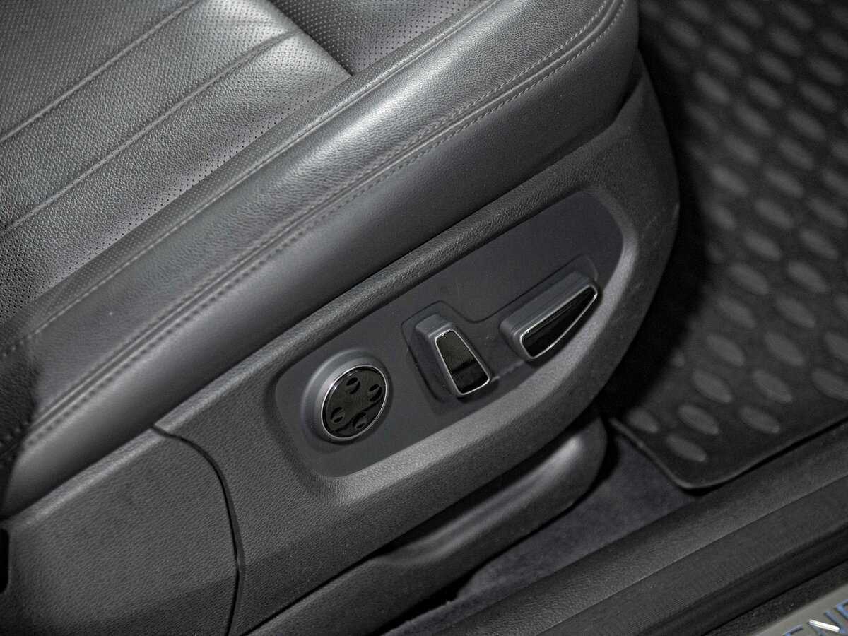 Купить Hyundai Genesis, 2014, 179 777 км.. Фото: #22