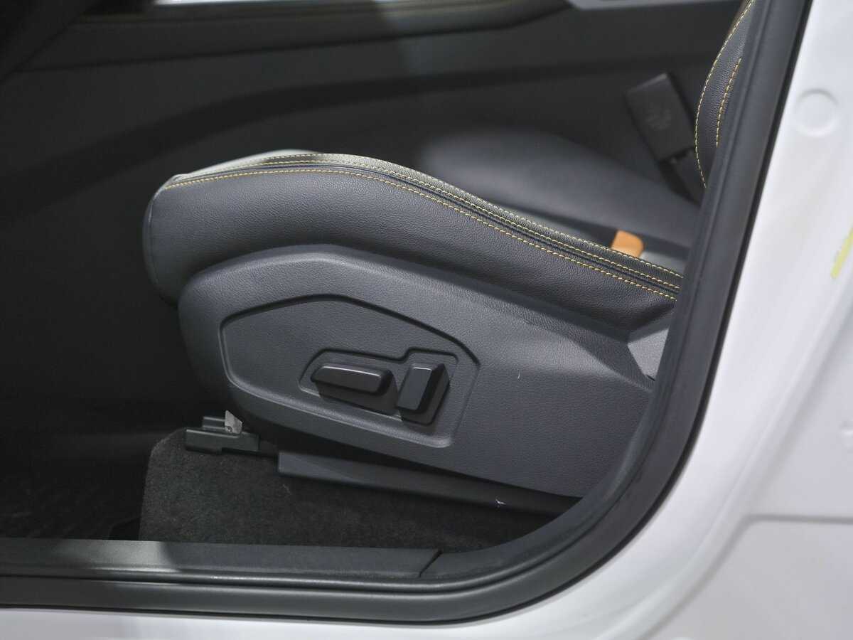 Купить FAW Bestune T77, 2023, 80 км.. Фото: #16