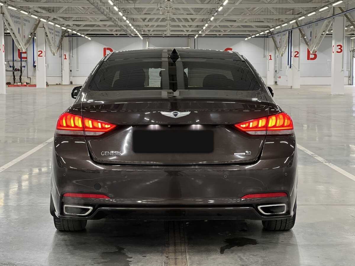 Купить Hyundai Genesis, 2014, 256 260 км.. Фото: #5