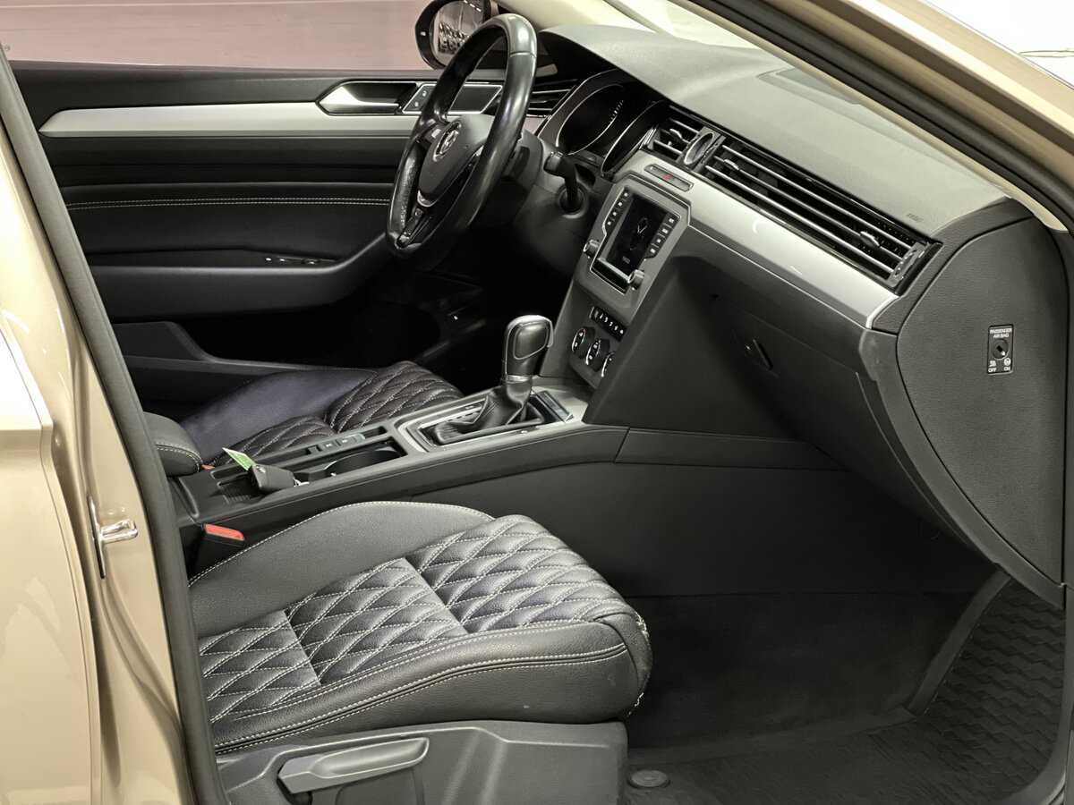 Купить Volkswagen Passat, 2016, 179 872 км.. Фото: #10