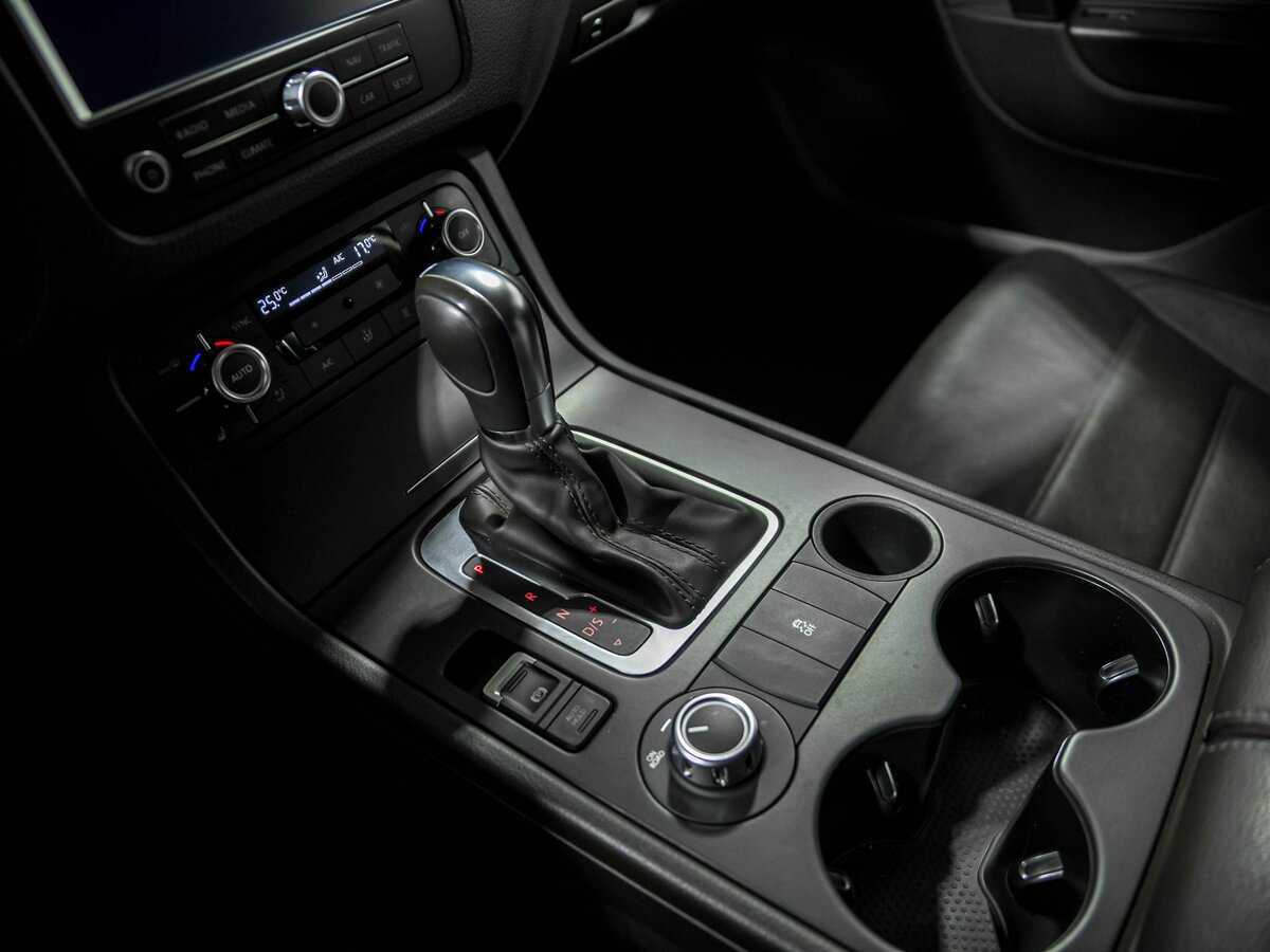 Купить Volkswagen Touareg, 2013, 127 425 км.. Фото: #11