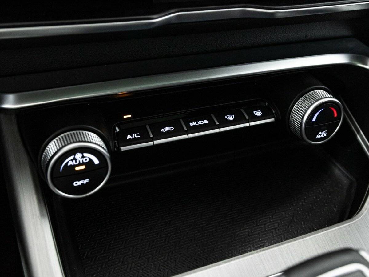 Купить Джили Кулрэй, 2021, 51 088 км.. Фото: #20