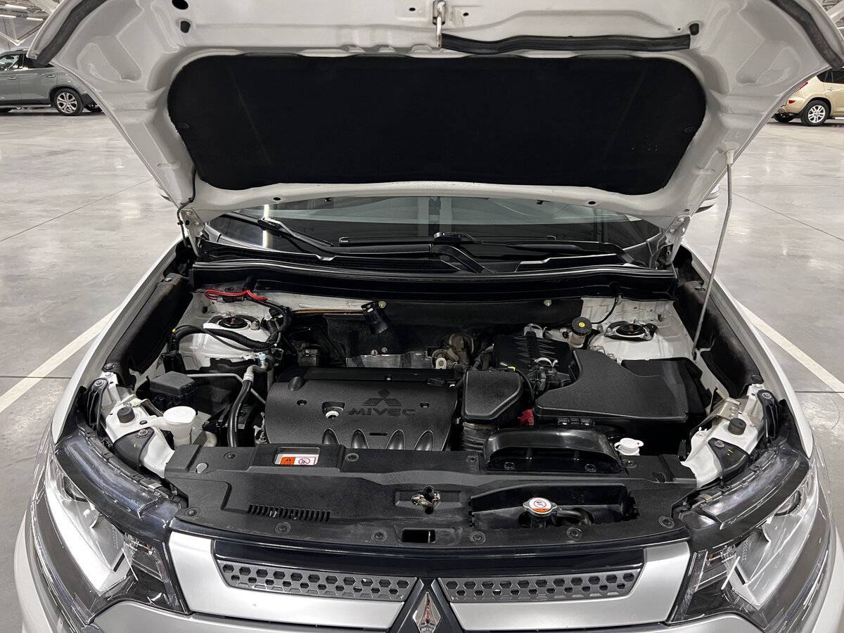 Купить Mitsubishi Outlander, 2021, 61 052 км.. Фото: #8