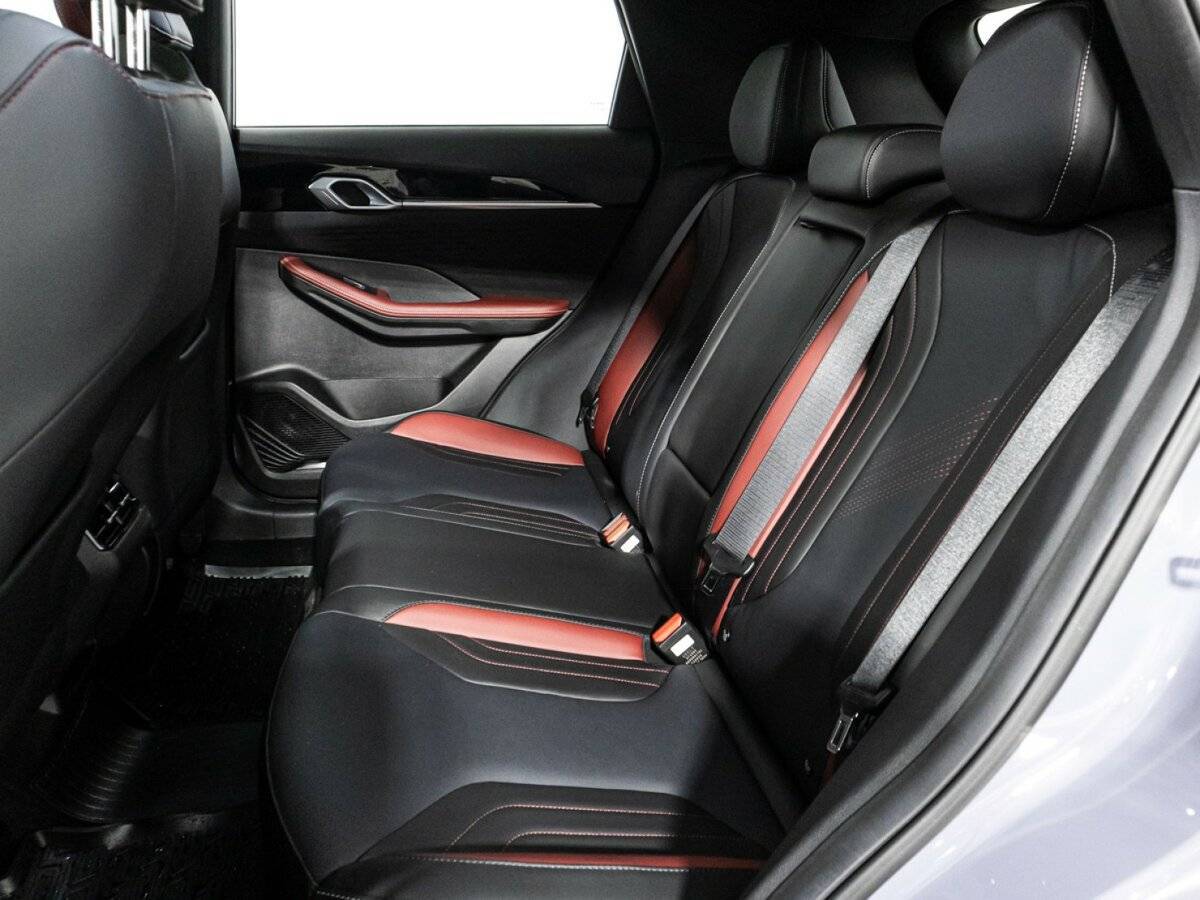 Купить Джили Кулрэй, 2023, 12 686 км.. Фото: #9