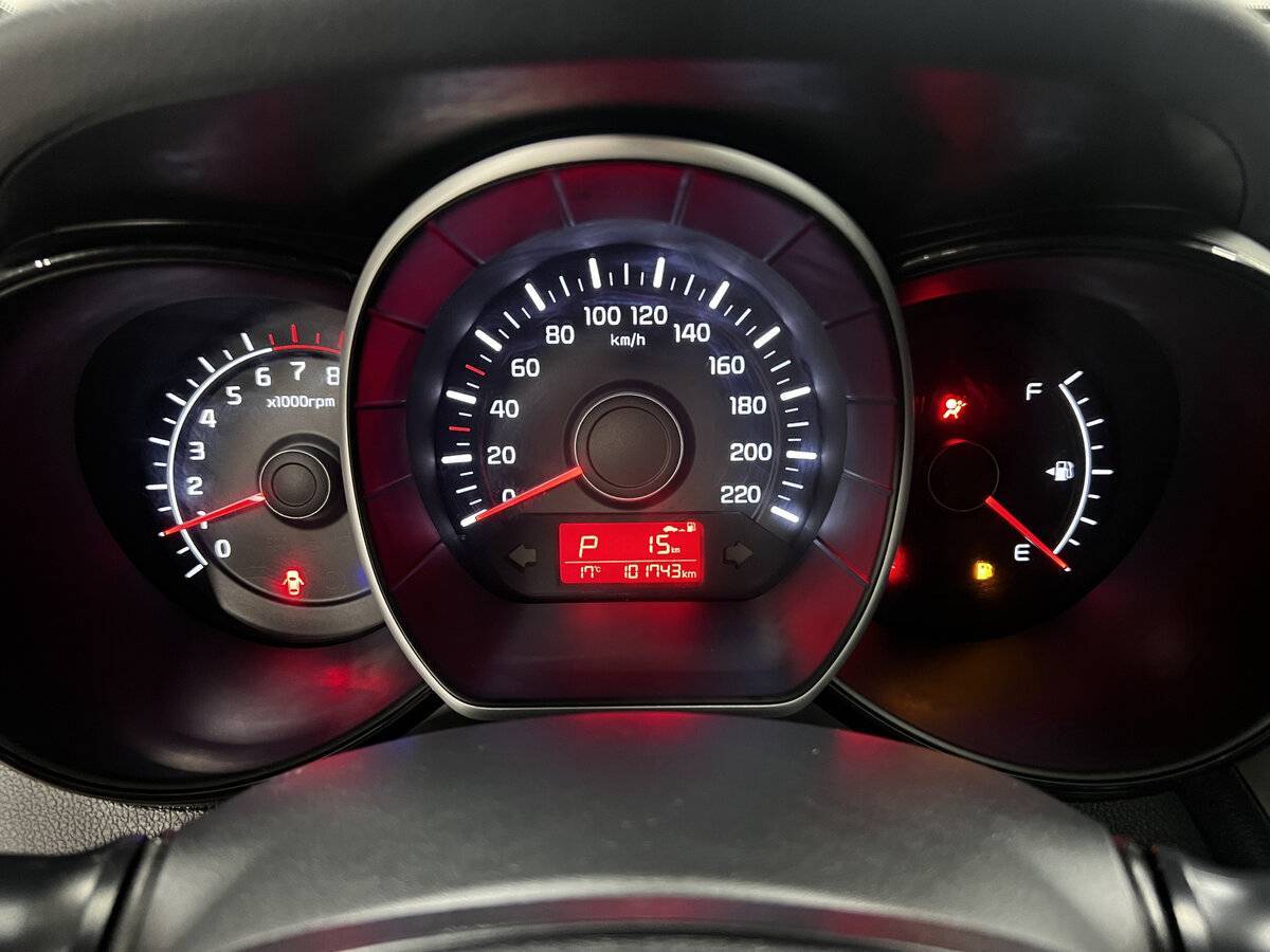 Купить Kia Rio, 2015, 101 725 км.. Фото: #12