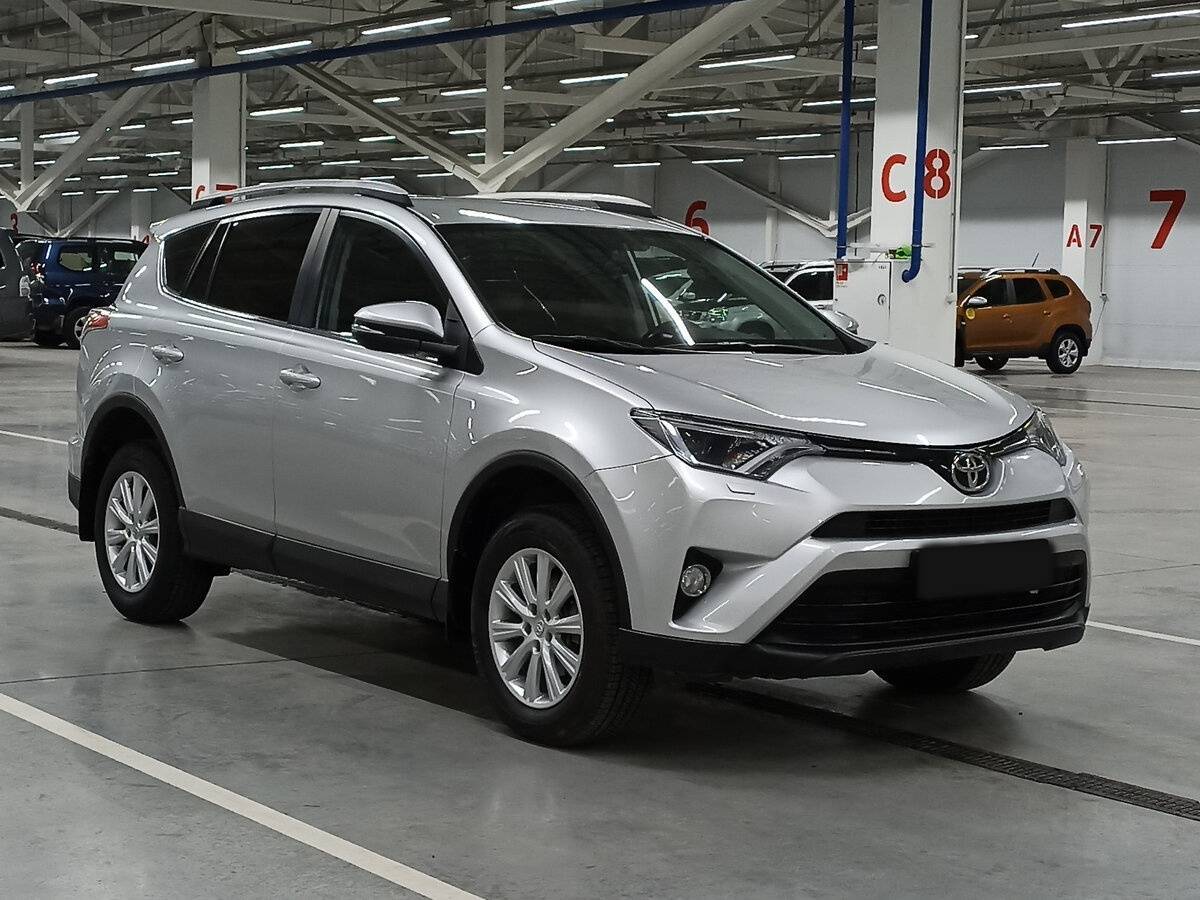 Купить Toyota RAV4, 2019, 123 502 км.. Фото: #2