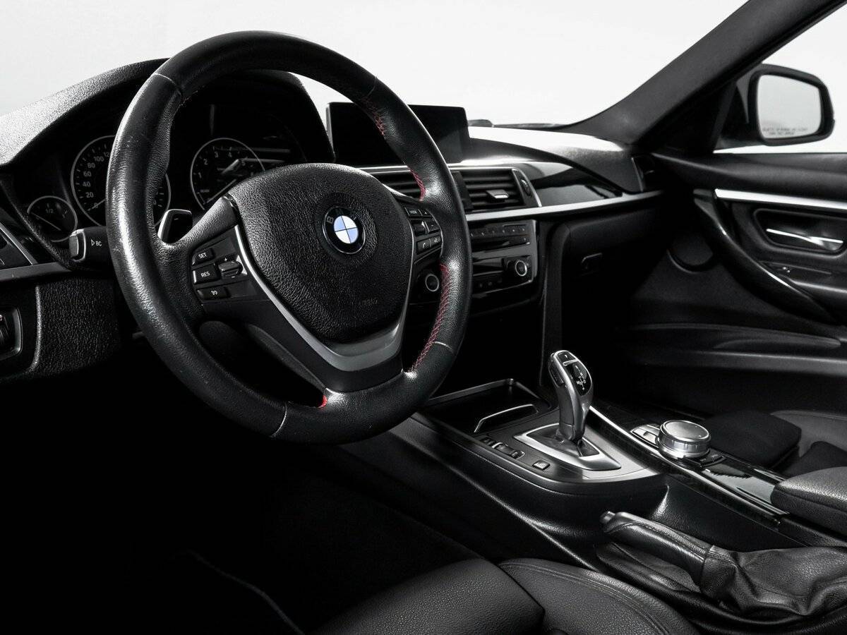 Купить BMW 3 серии, 2017, 122 817 км.. Фото: #13