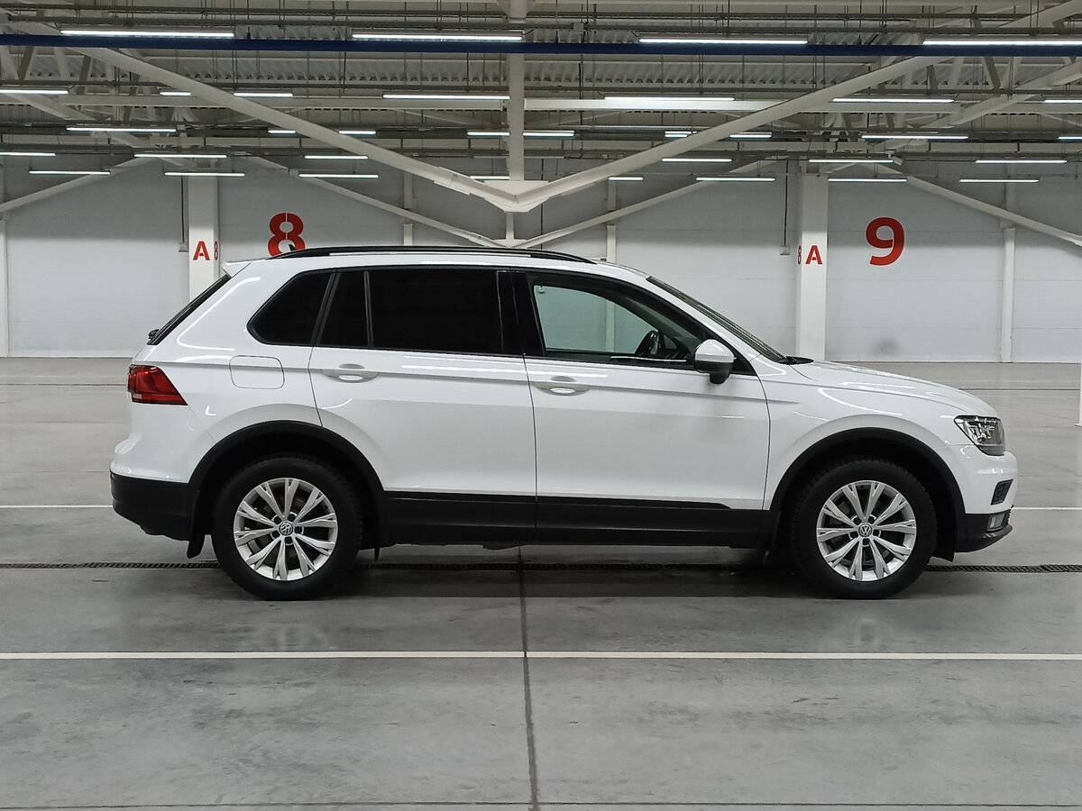 Купить Volkswagen Tiguan, 2019, 120 004 км.. Фото: #3