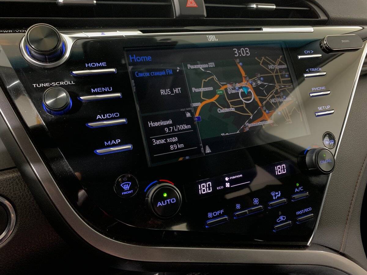 Купить Toyota Camry, 2018, 129 654 км.. Фото: #14