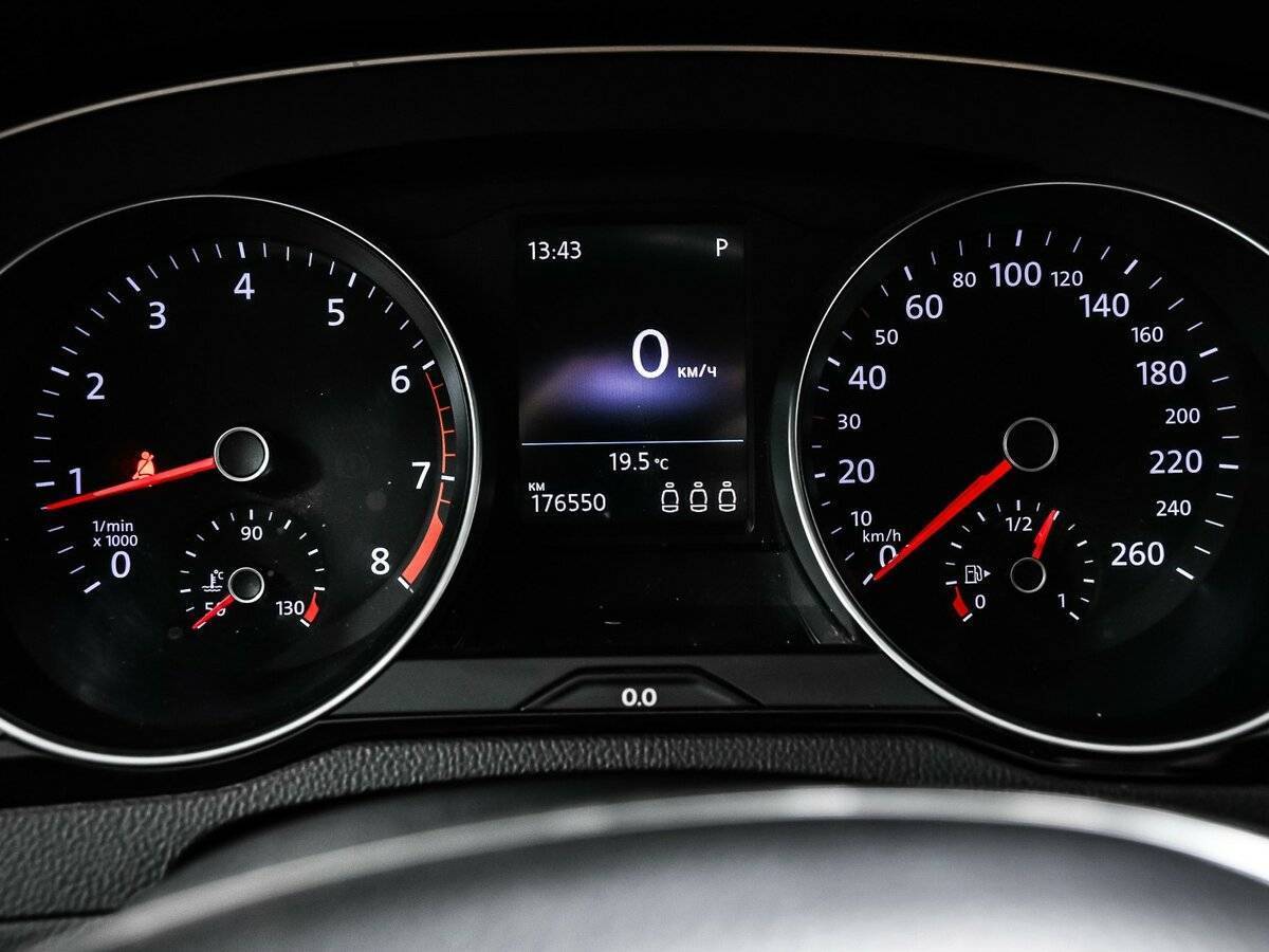 Купить Фольксваген Пассат, 2018, 176 549 км.. Фото: #9