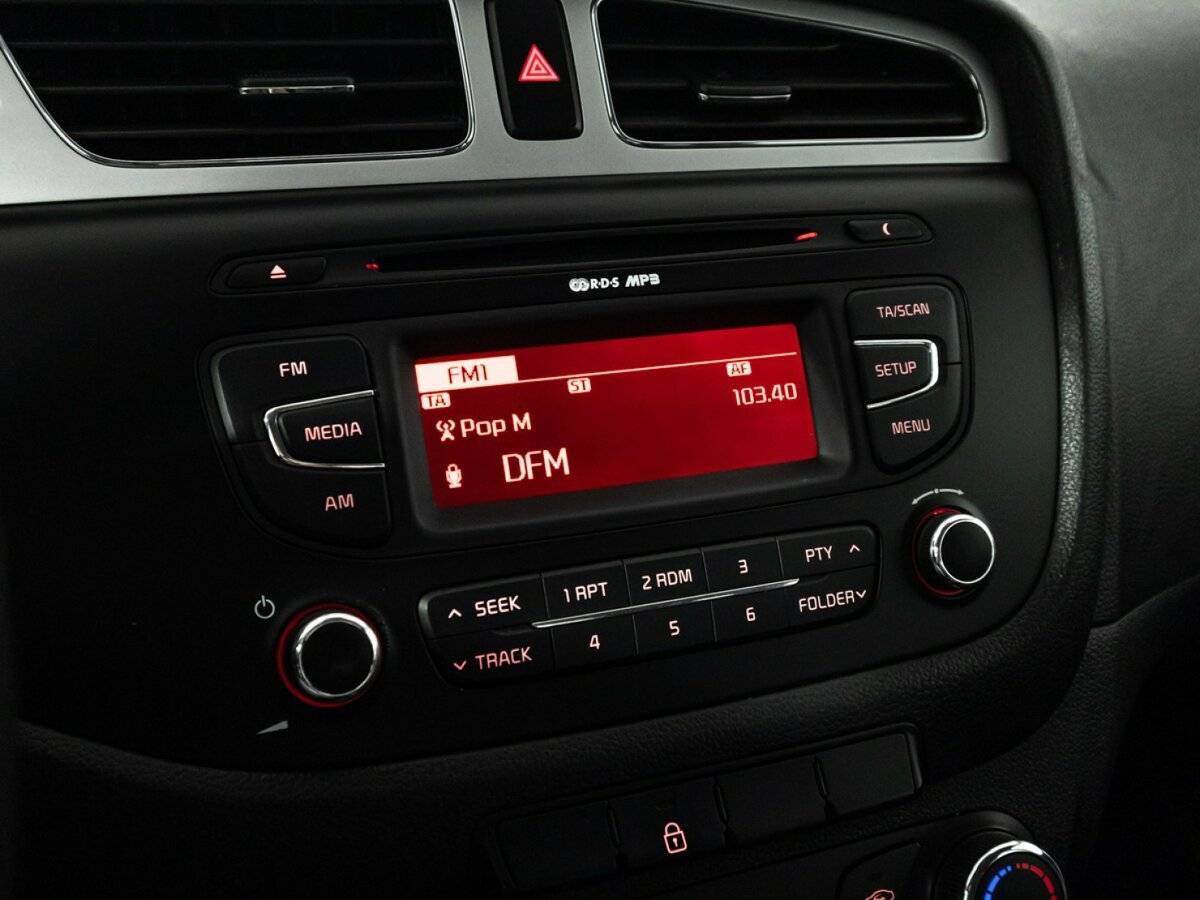 Купить Kia Ceed, 2013, 217 370 км.. Фото: #14