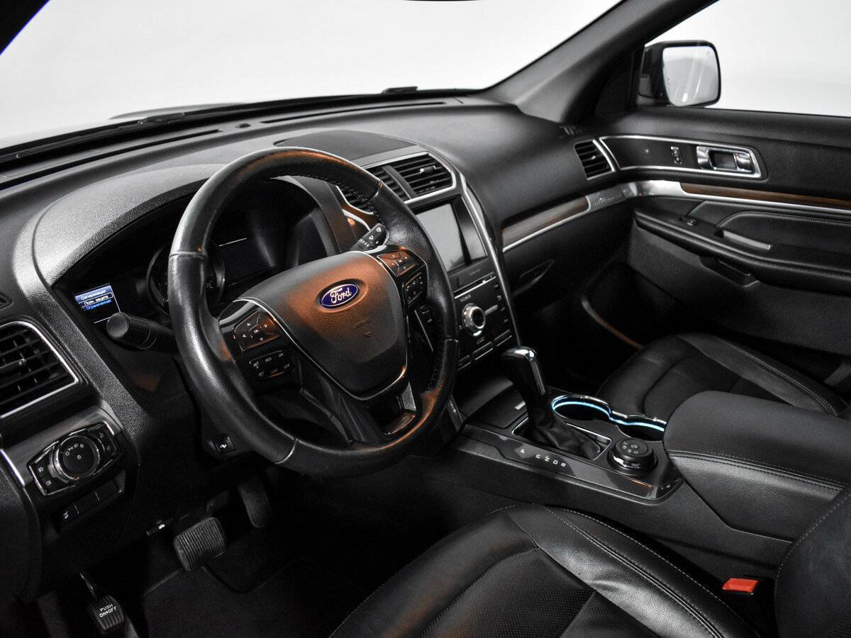 Купить Ford Explorer, 2016, 105 079 км.. Фото: #6