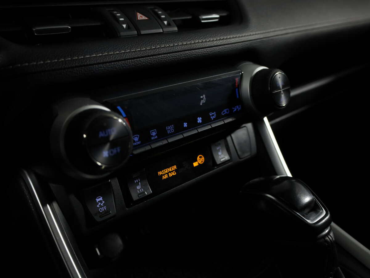 Купить Toyota RAV4, 2019, 225 569 км.. Фото: #20