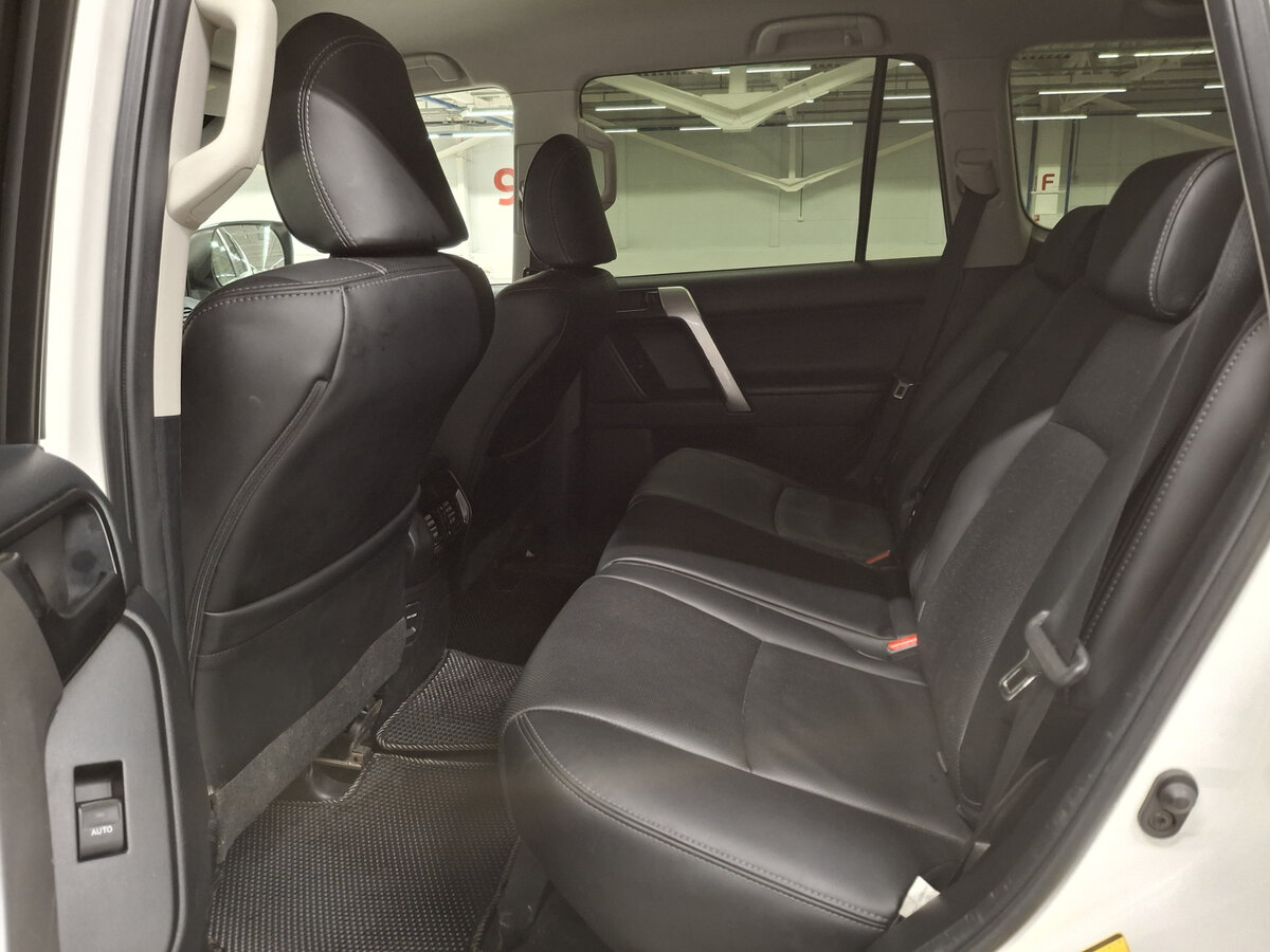 Купить Toyota Land Cruiser Prado, 2014, 215 161 км.. Фото: #8