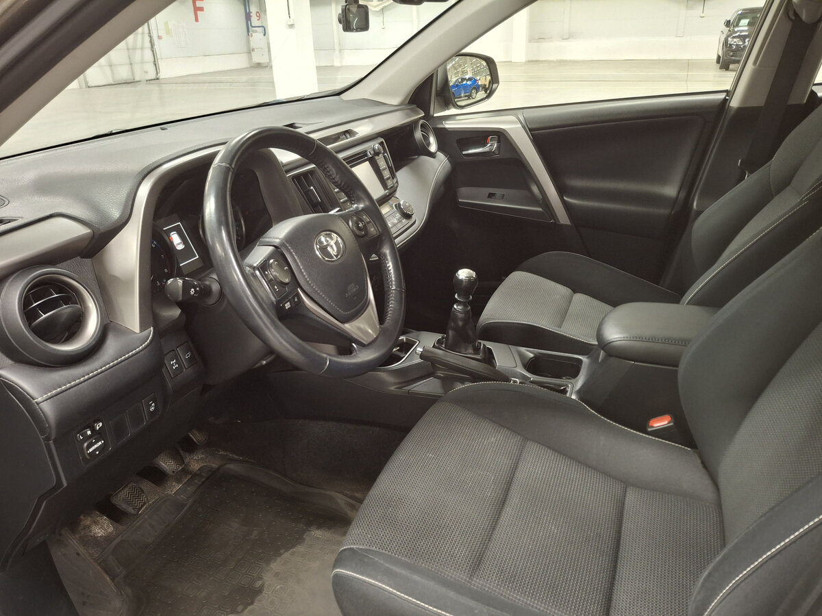 Купить Toyota RAV4, 2015, 143 688 км.. Фото: #14