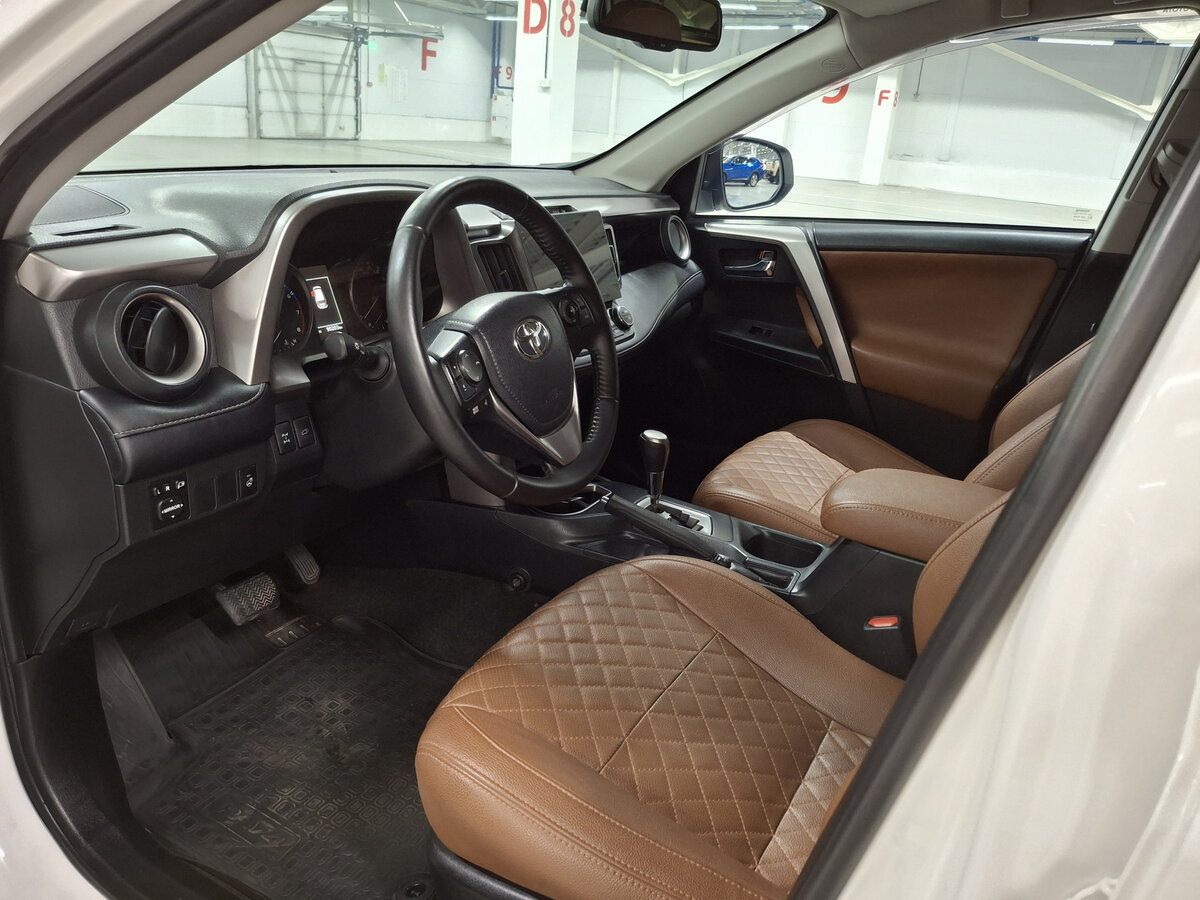 Купить Toyota RAV4, 2017, 90 200 км.. Фото: #15