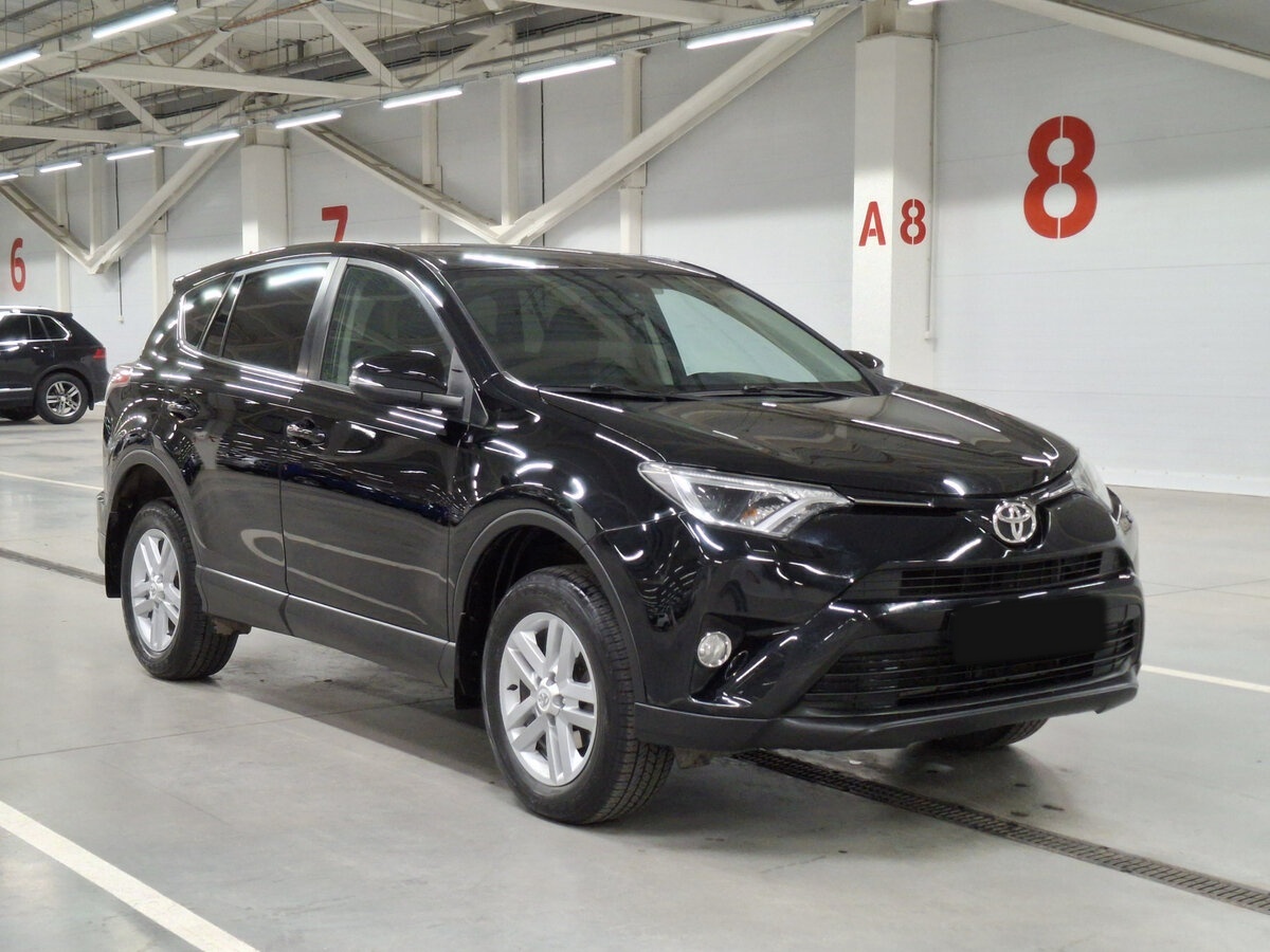 Купить Toyota RAV4, 2019, 81 575 км.. Фото: #2