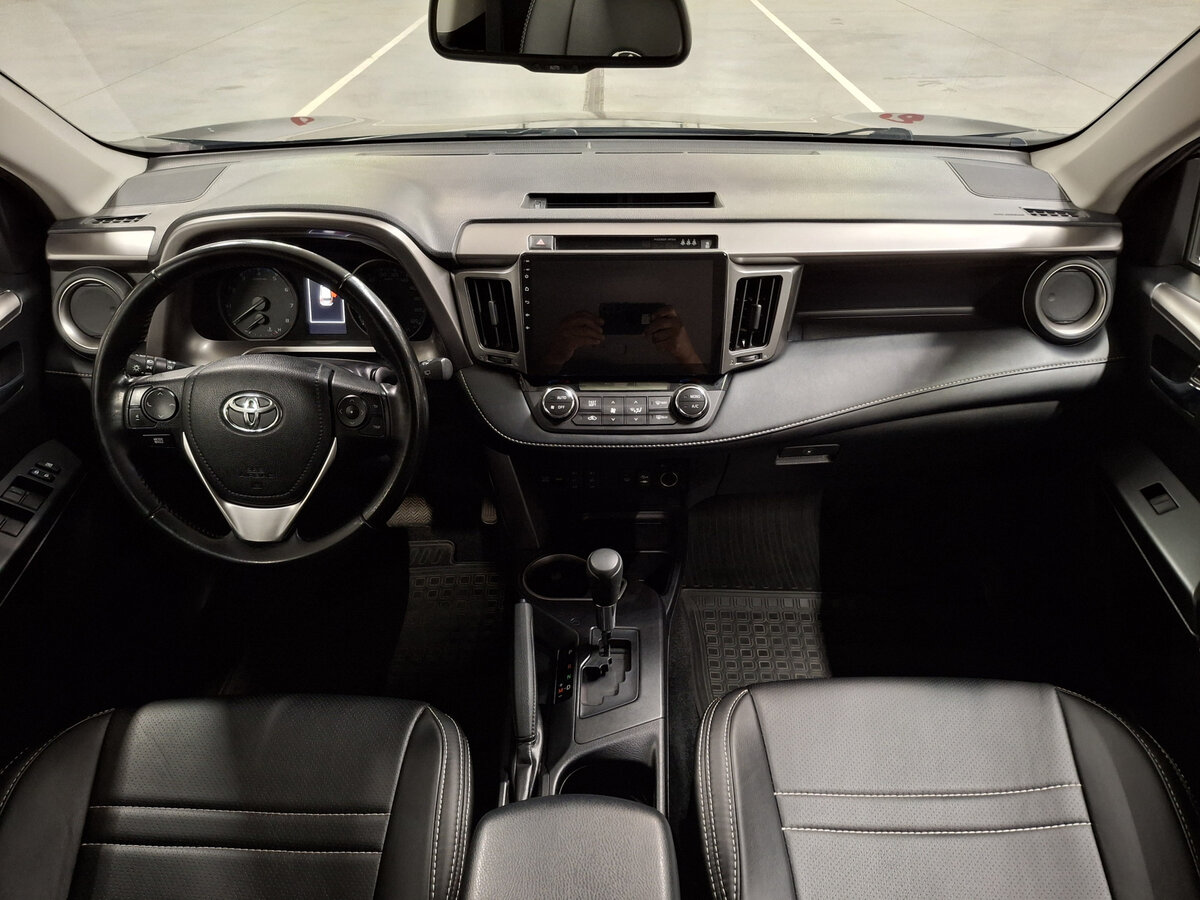 Купить Toyota RAV4, 2019, 81 575 км.. Фото: #13