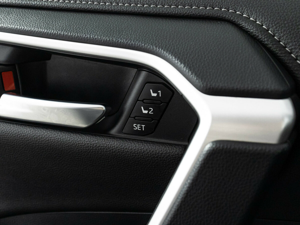 Купить Toyota RAV4, 2019, 50 710 км.. Фото: #15