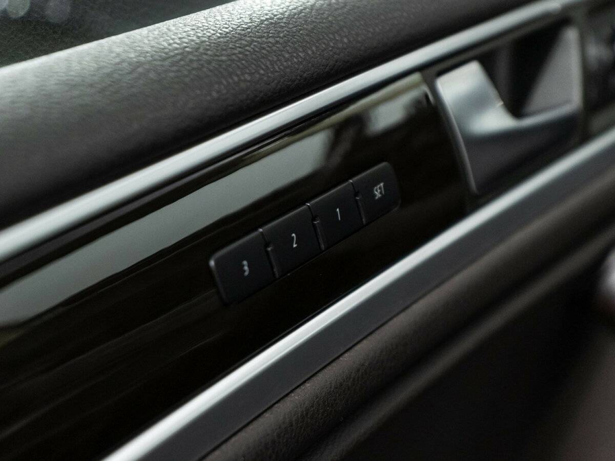 Купить Volkswagen Touareg, 2014, 79 907 км.. Фото: #14