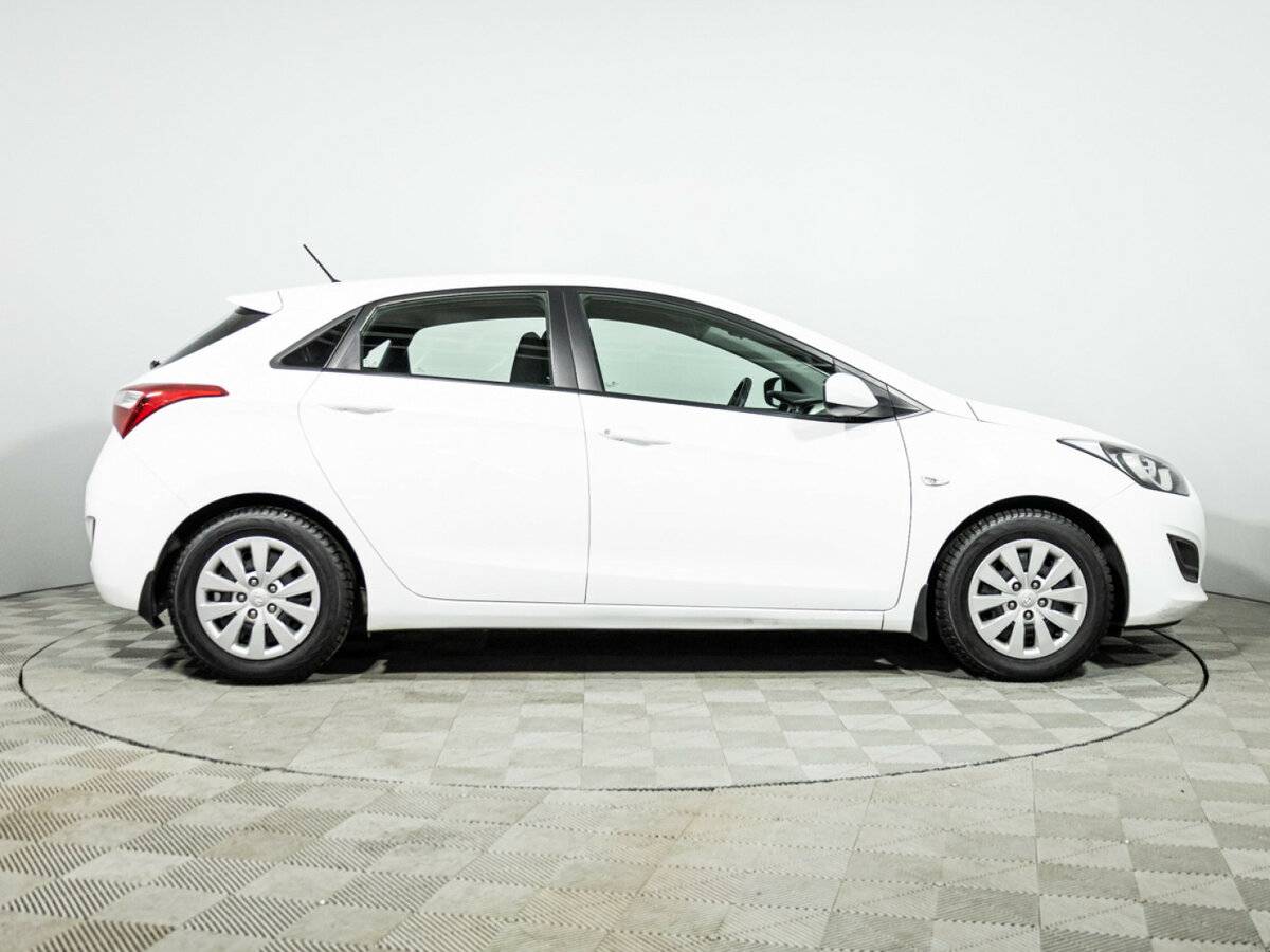 Купить Hyundai i30, 2015, 114 146 км.. Фото: #3