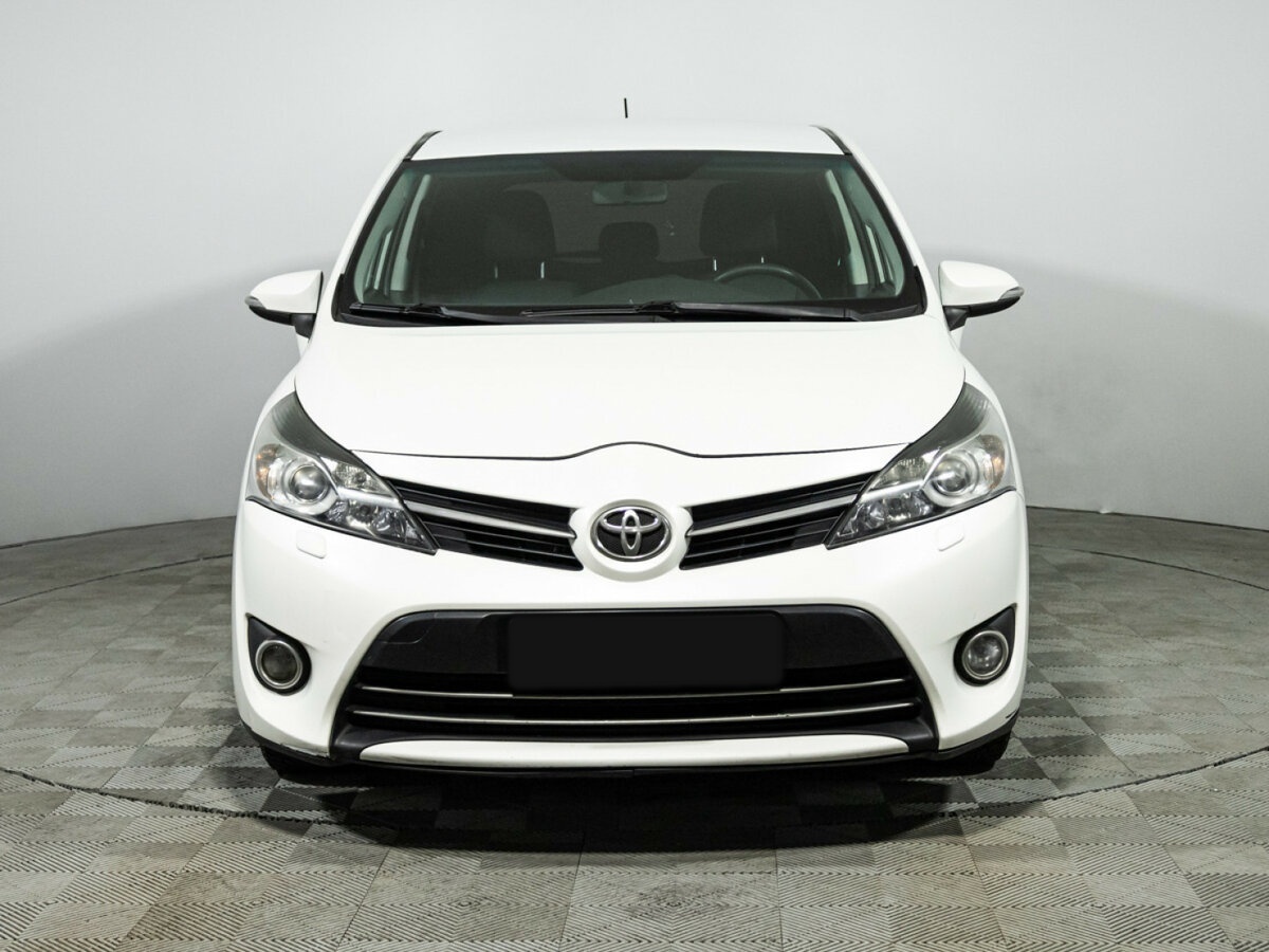 Купить Toyota Verso, 2013, 364 431 км.. Фото: #1