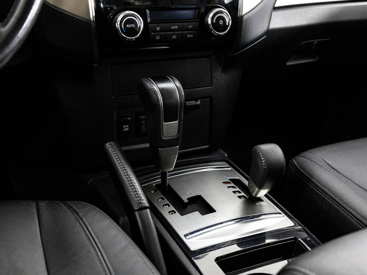 Купить Mitsubishi Pajero, 2017, 110 534 км.. Фото: #13