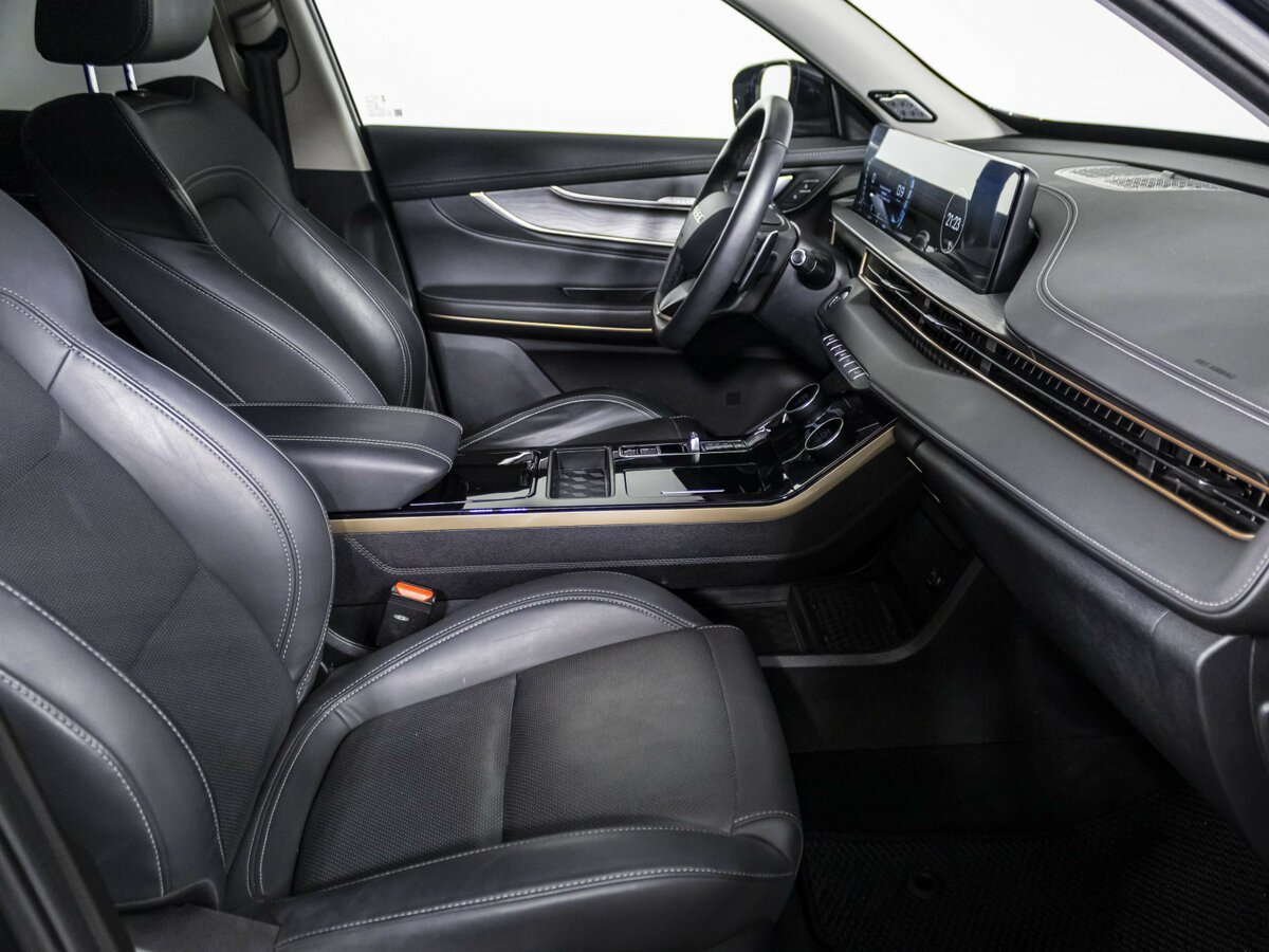 Купить EXEED LX, 2023, 42 063 км.. Фото: #7