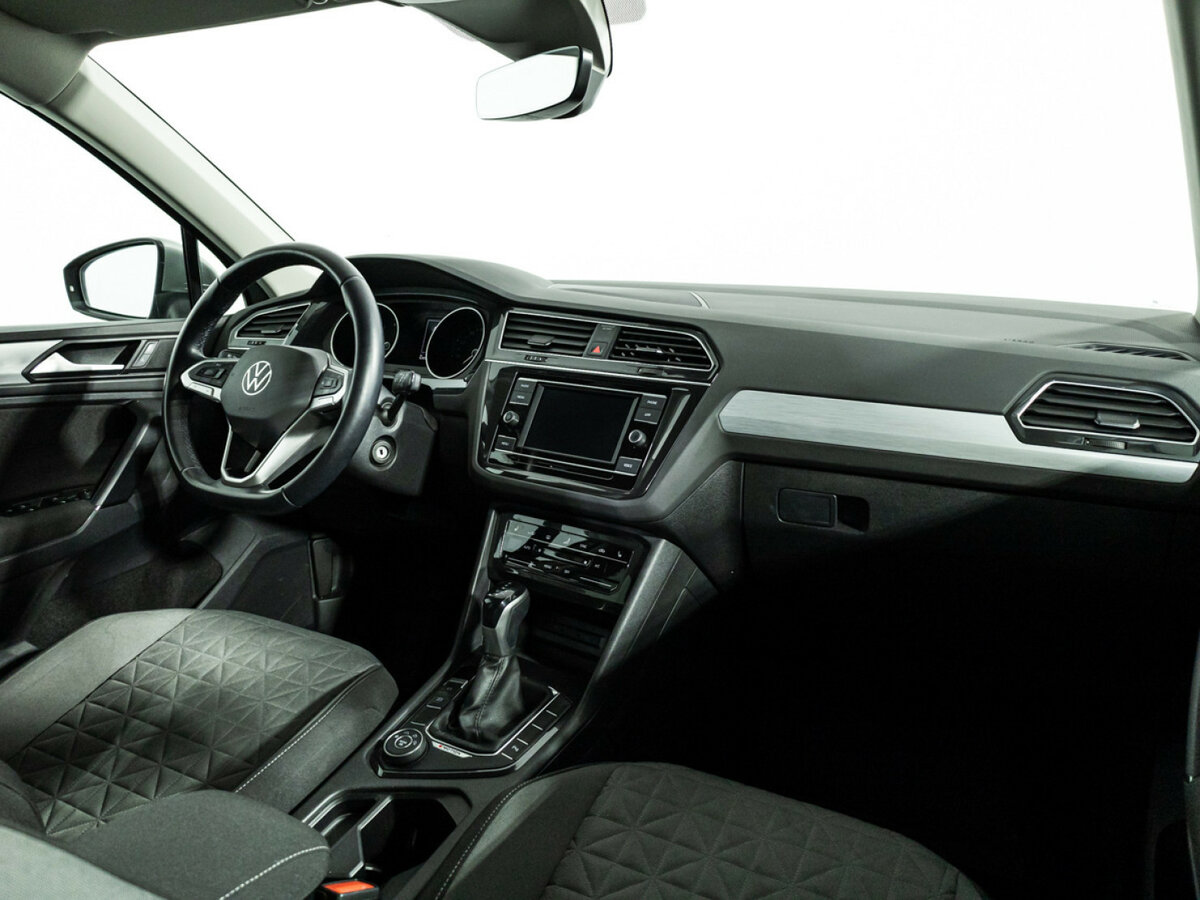 Купить Volkswagen Tiguan, 2021, 63 490 км.. Фото: #8