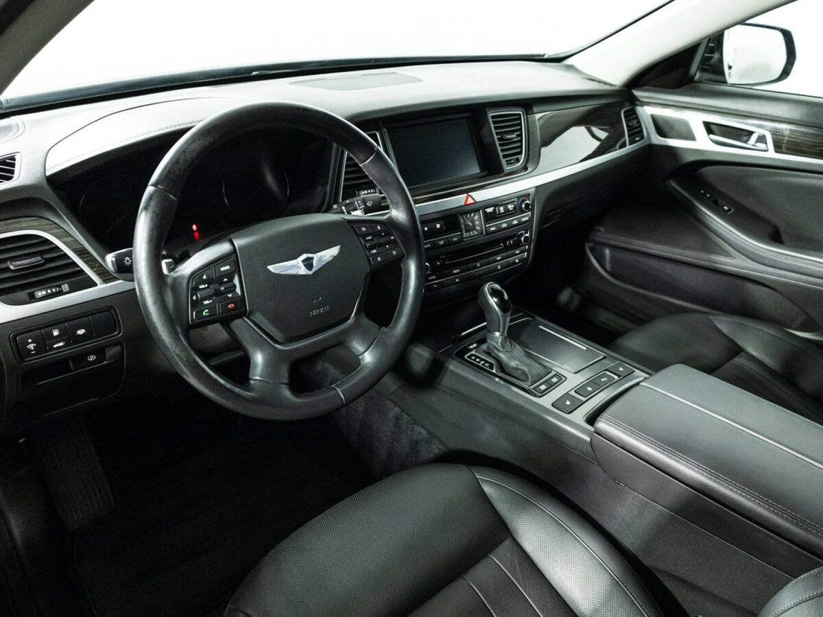 Купить Hyundai Genesis, 2015, 86 581 км.. Фото: #10