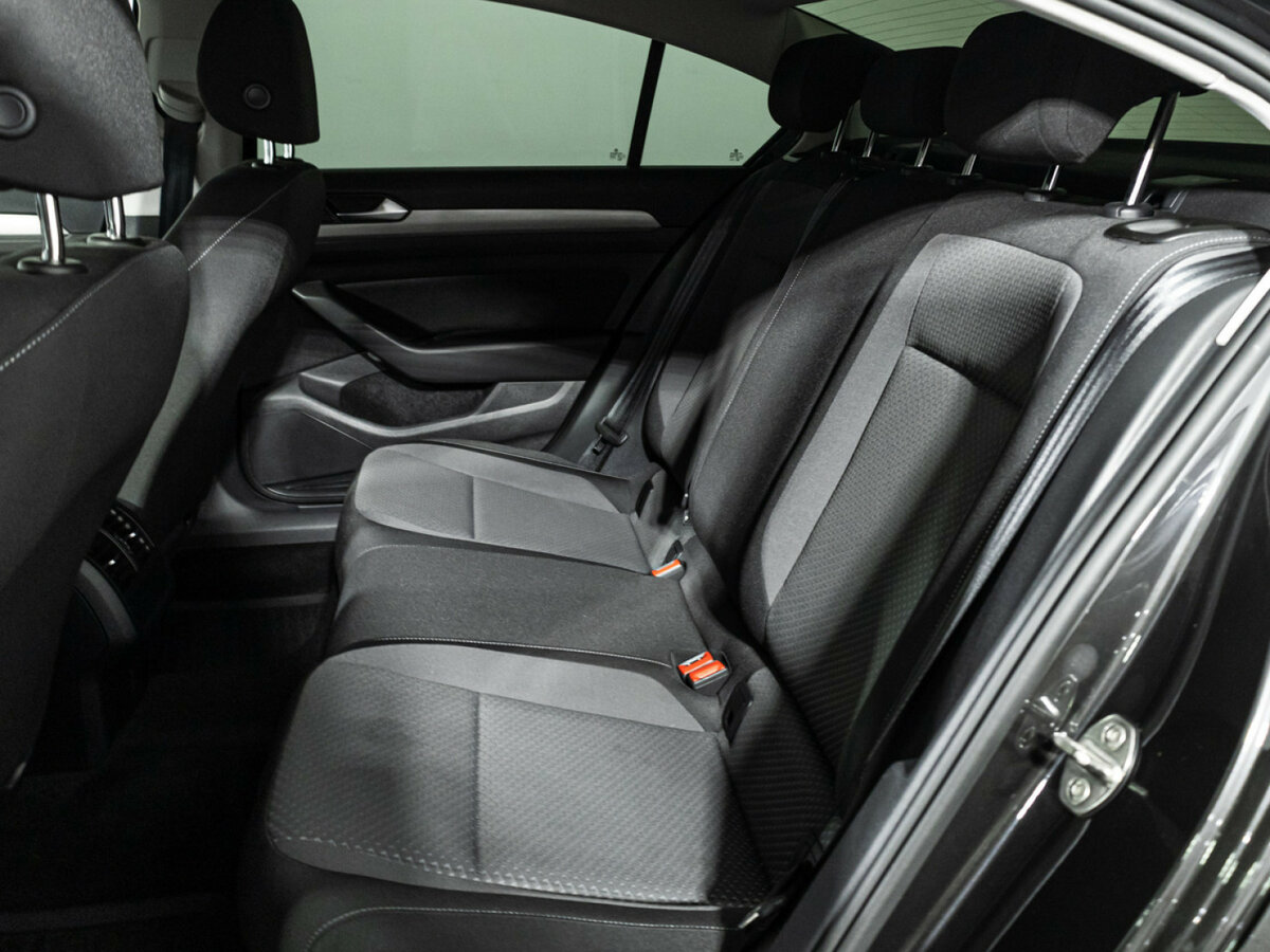 Купить Volkswagen Passat, 2021, 49 147 км.. Фото: #9