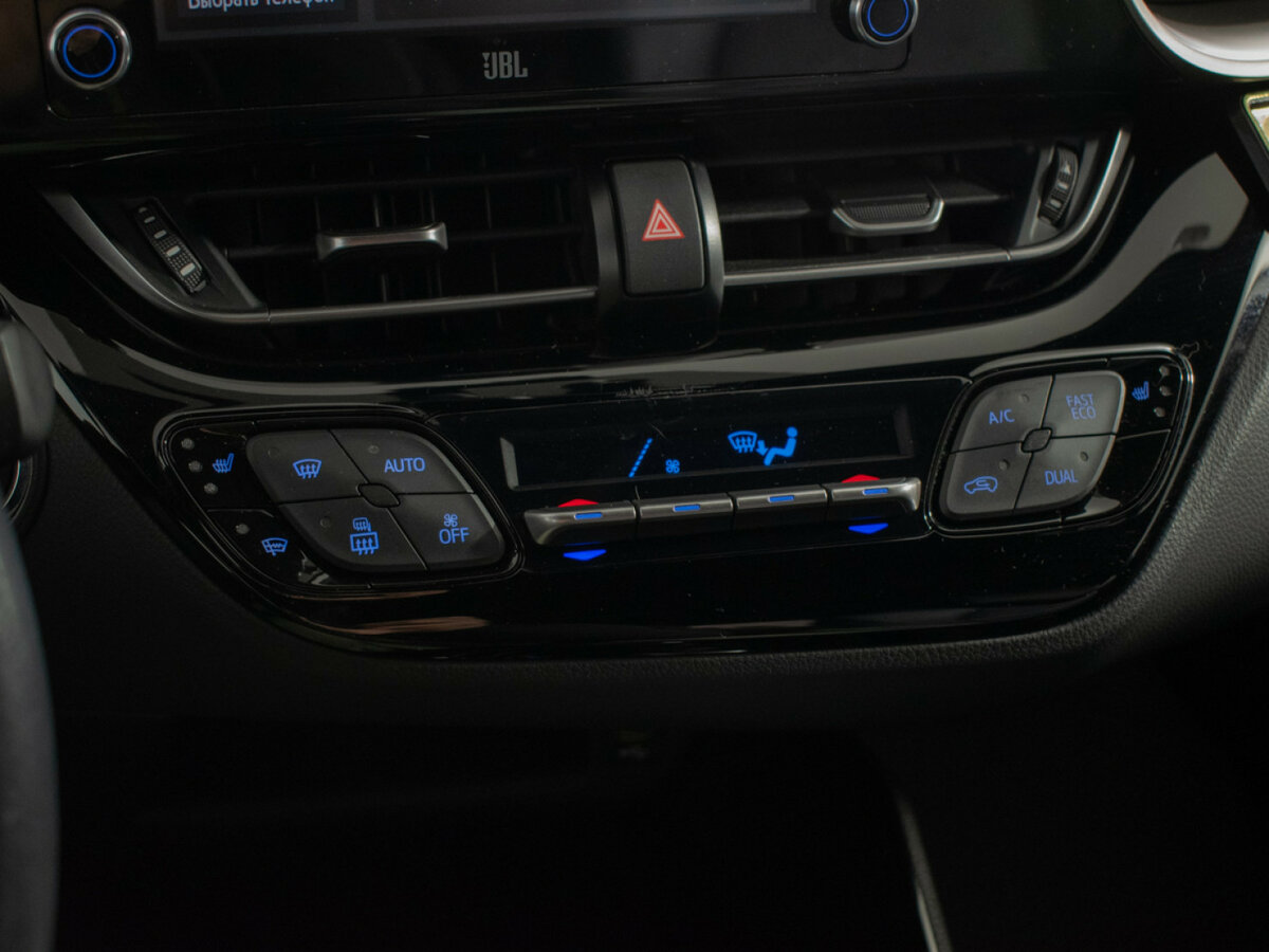 Купить Toyota C-HR, 2020, 49 030 км.. Фото: #14