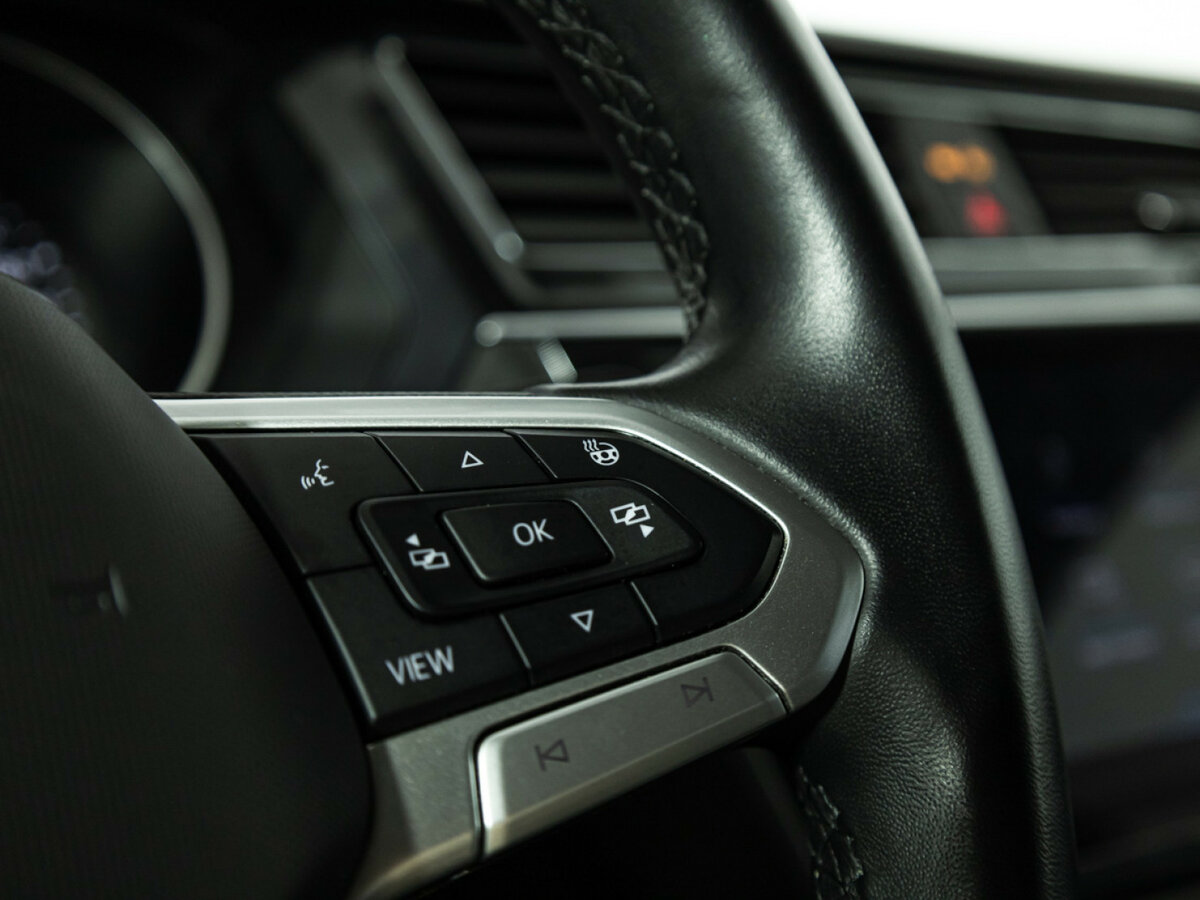 Купить Volkswagen Tiguan, 2022, 49 159 км.. Фото: #15