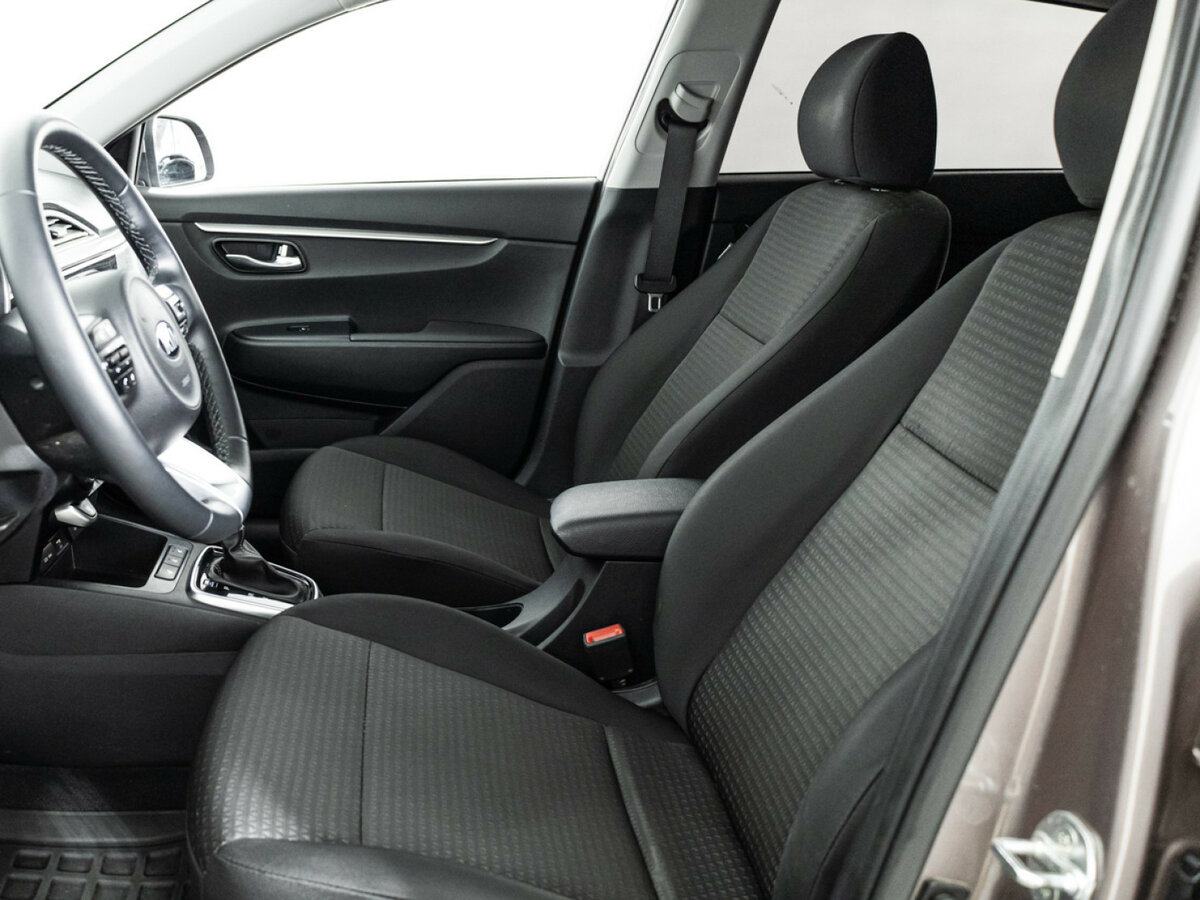 Купить Kia Rio, 2021, 87 000 км.. Фото: #15