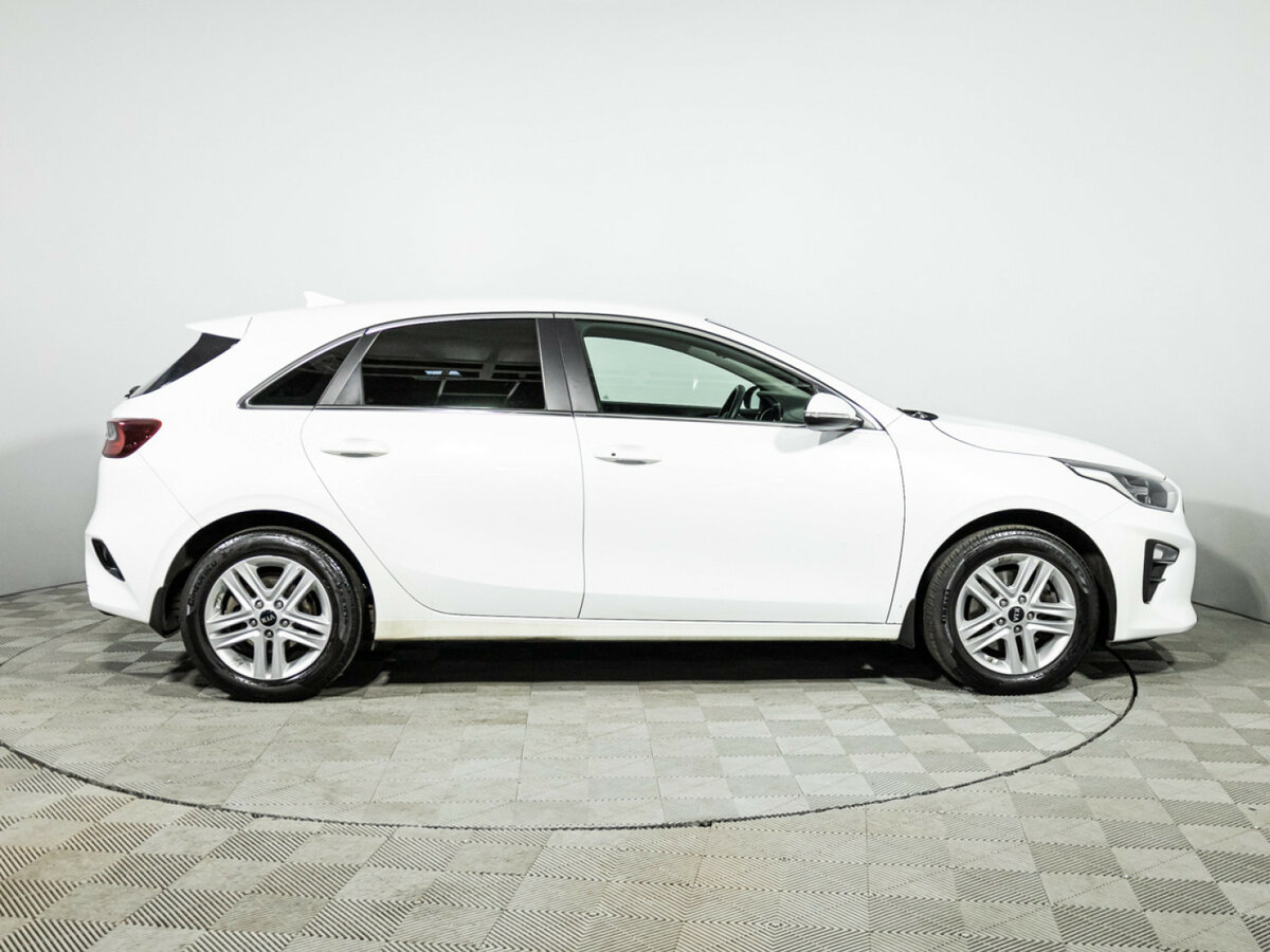 Купить Kia Ceed, 2019, 50 868 км.. Фото: #3