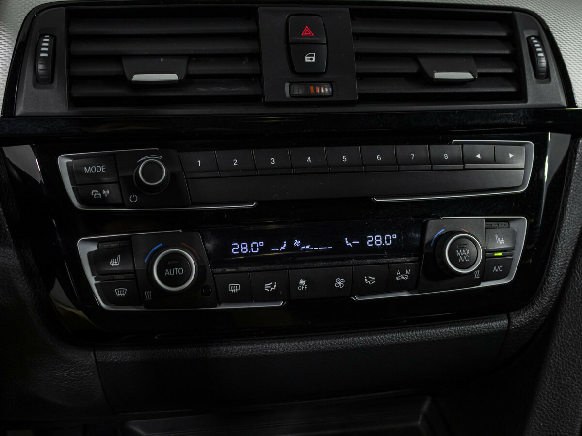 Купить БМВ 3 серии, 2018, 124 444 км.. Фото: #13