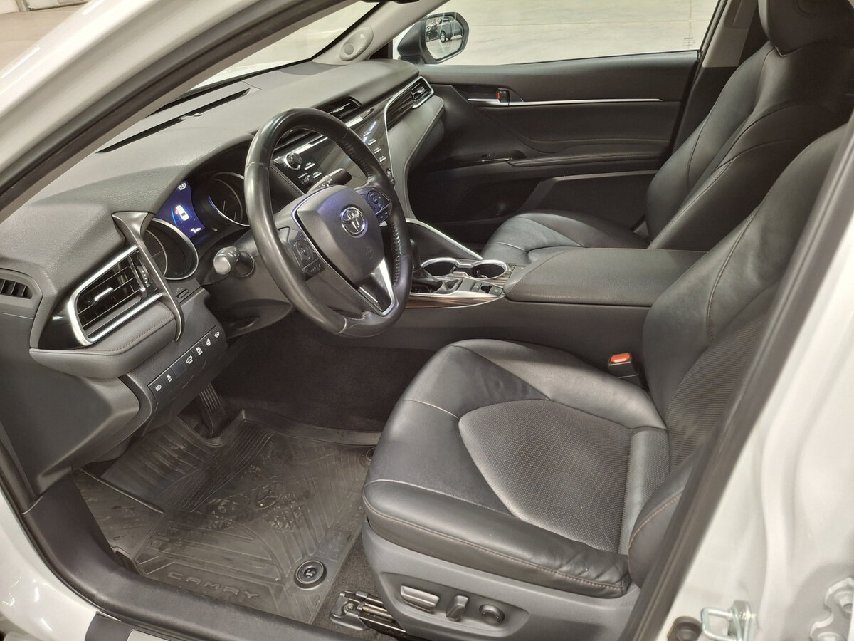 Купить Toyota Camry, 2020, 95 405 км.. Фото: #15