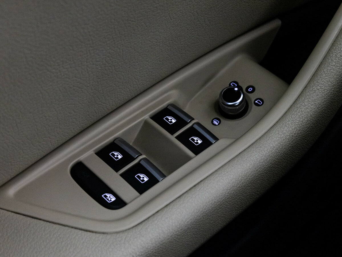 Купить Audi A4, 2017, 99 300 км.. Фото: #15