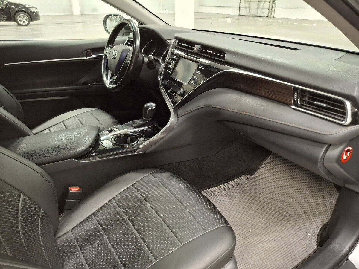 Купить Toyota Camry, 2018, 128 852 км.. Фото: #9