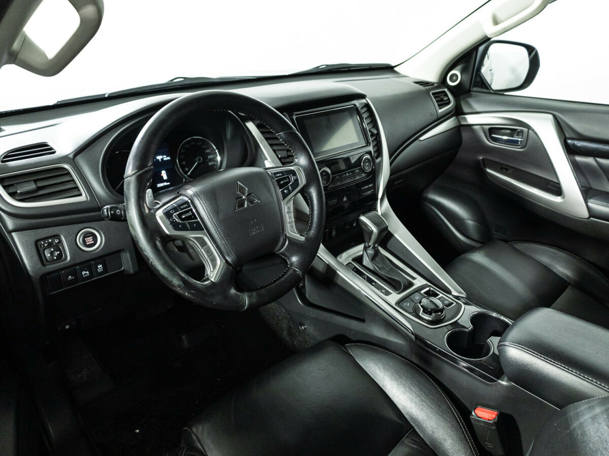 Купить Митсубиши Паджеро Спорт, 2017, 233 804 км.. Фото: #8